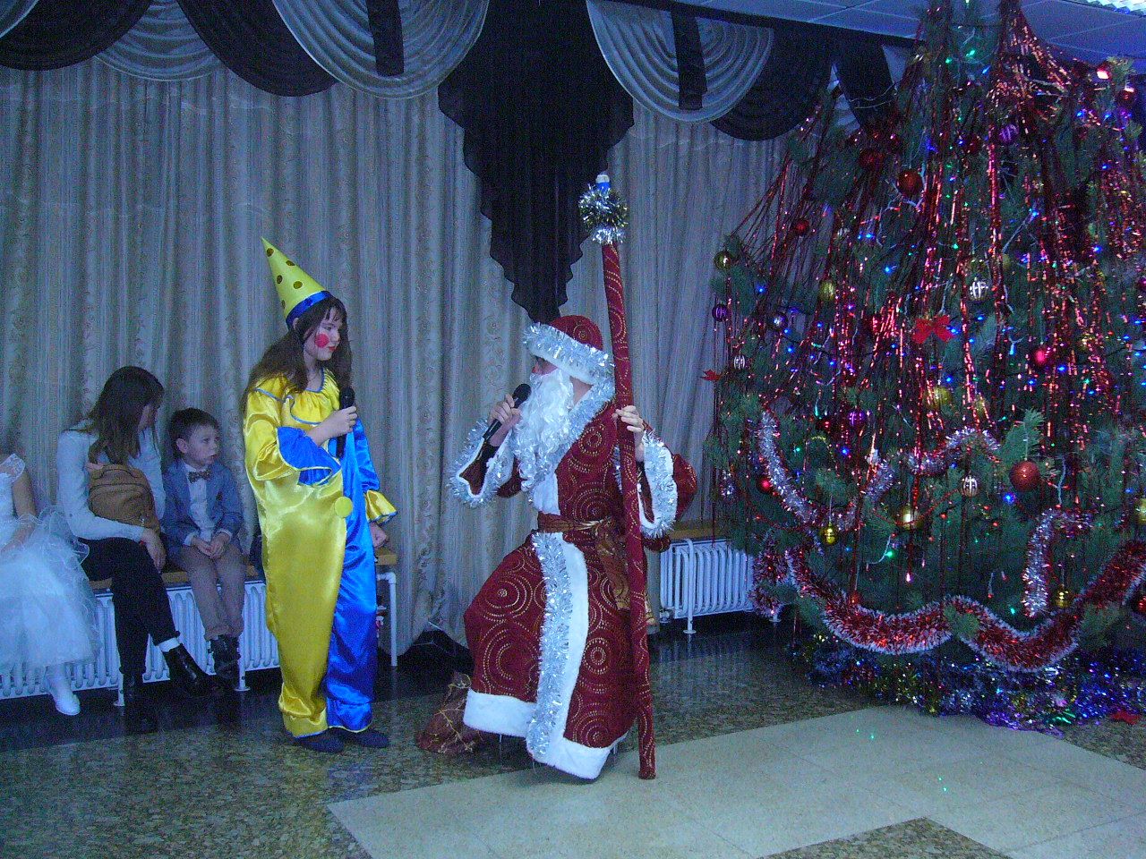В Болгаре организован новогодний праздник для детей из «Маячка» (ФОТО)