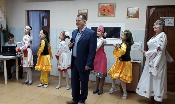 В Спасском ДИПИ с концертом выступили учащиеся санаторной школы