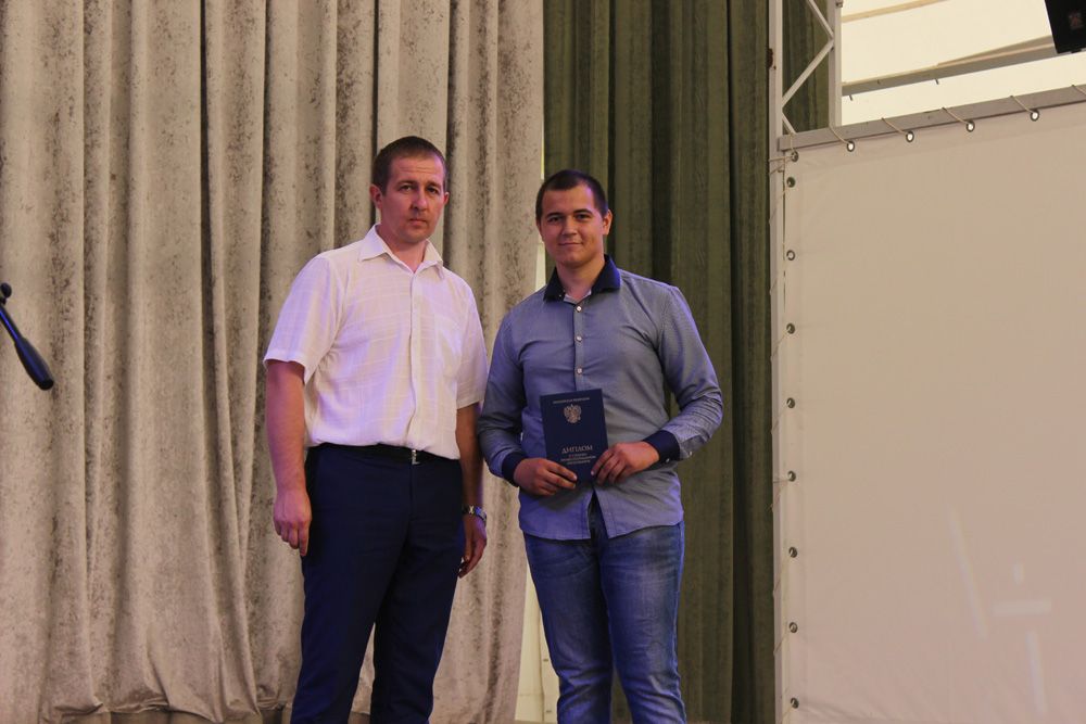В Спасском техникуме отраслевых технологий прошёл выпускной вечер (ФОТО)