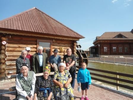 Группа из Алькеевского дома-интерната для престарелых и инвалидов посетила Болгар (ФОТО)