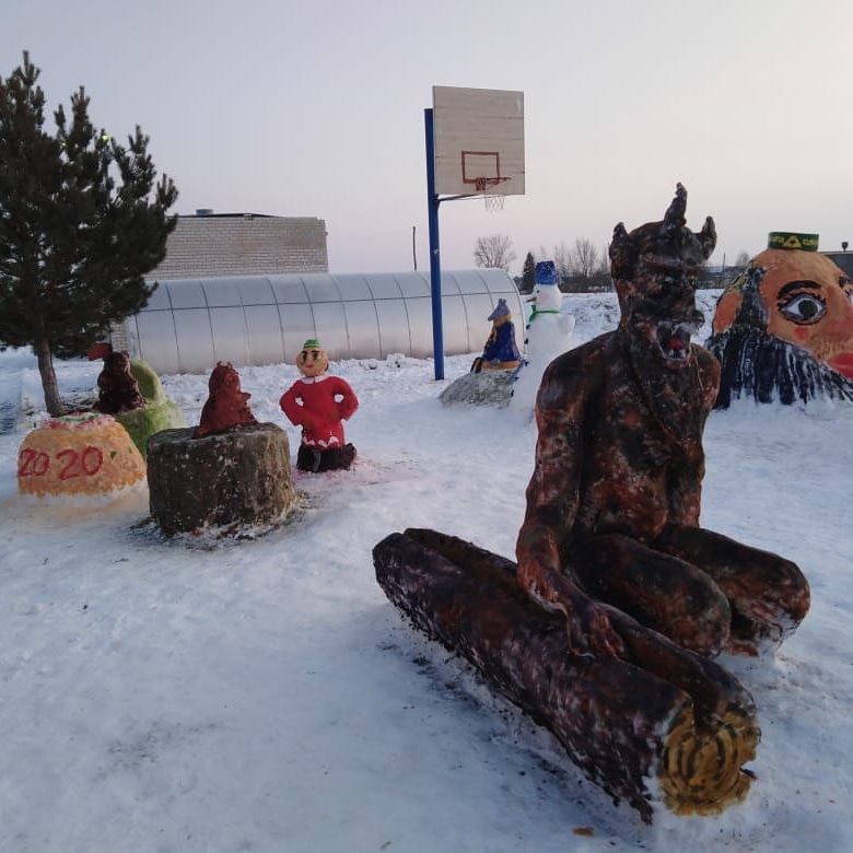 В Спасском районе подводят итоги конкурса на лучшую новогоднюю елку среди сельских поселений (ФОТО)