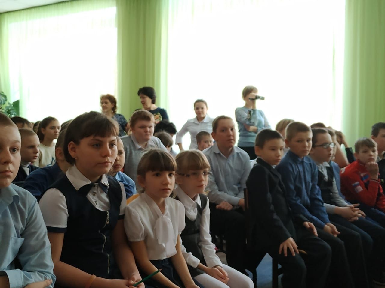 Встреча с голубеводами запомнится болгарским школьникам
