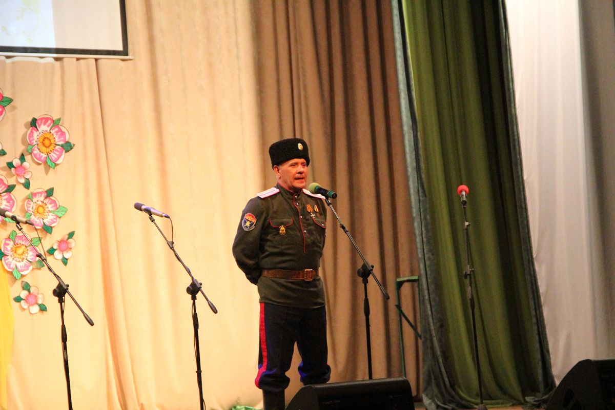 В Болгаре состоялся отчетный концерт хора ветеранов и народного казачьего ансамбля (ФОТО)