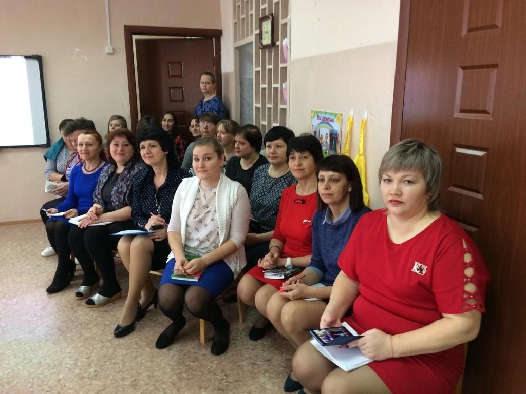 В Болгаре состоялось заседание районного методобъединения воспитателей по обучению татарскому языку