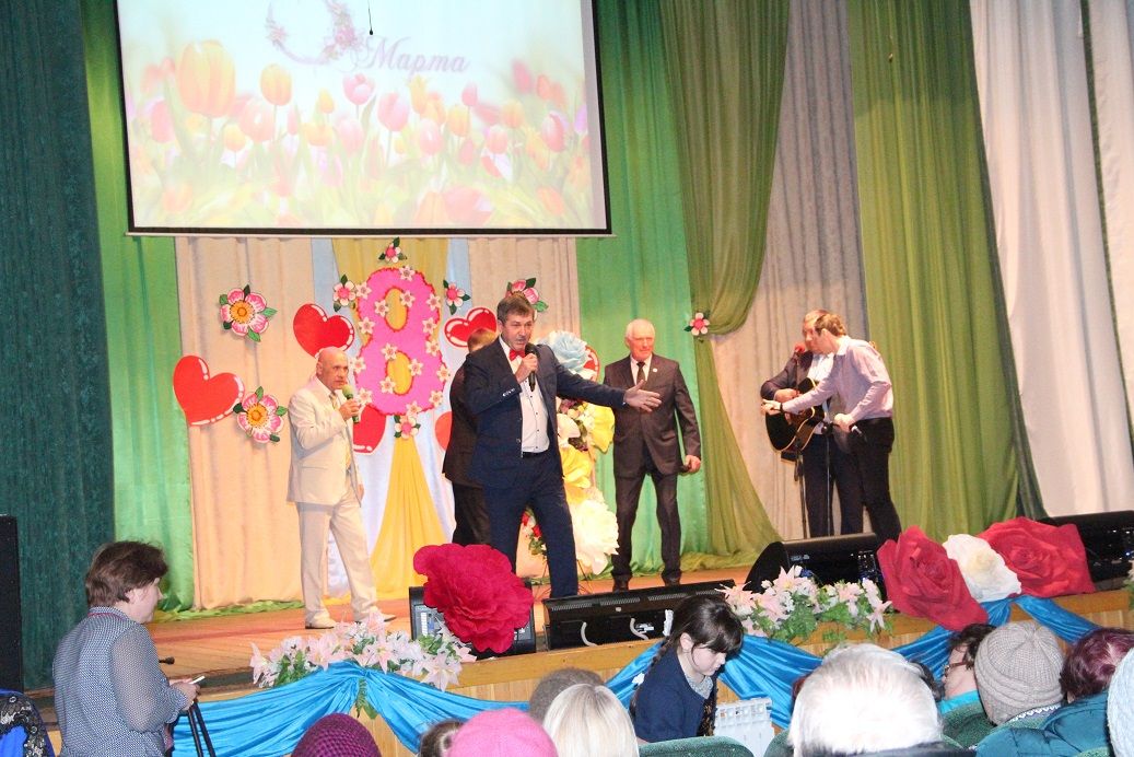 В Болгаре состоялся праздничный концерт, посвящённый 8 Марта