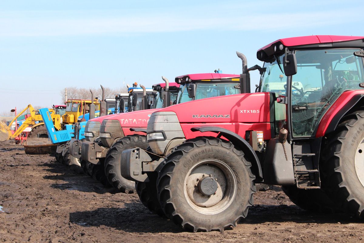 В Спасском районе проверили готовность техники к весенне-полевым работам (ФОТО)