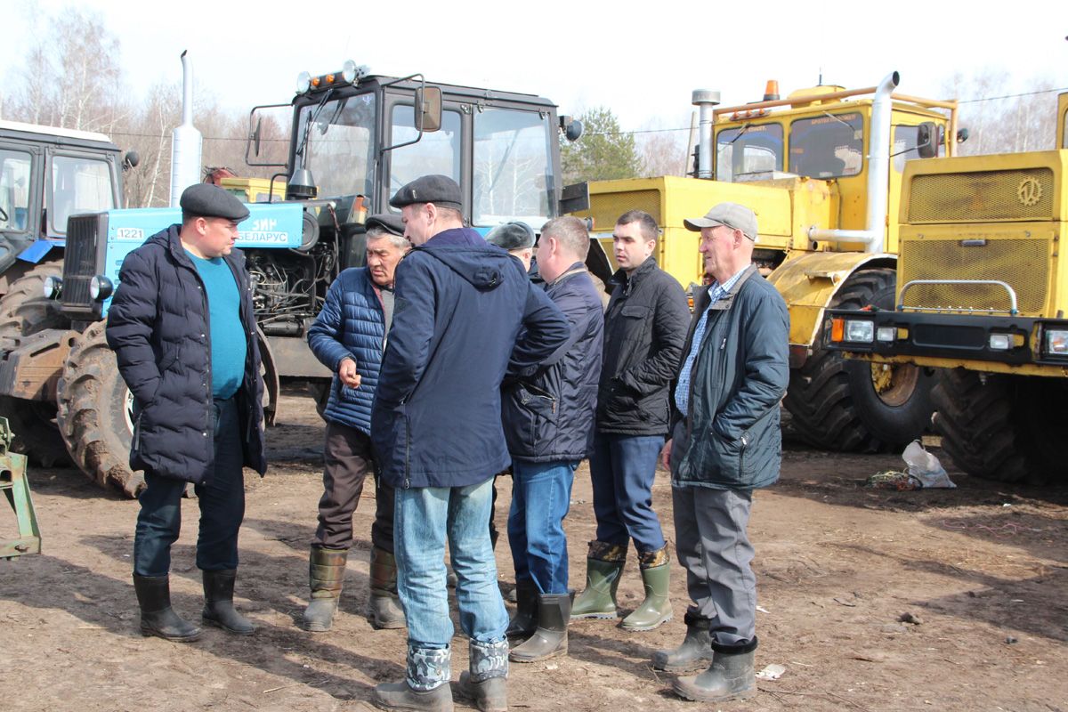 В Спасском районе проверили готовность техники к весенне-полевым работам (ФОТО)