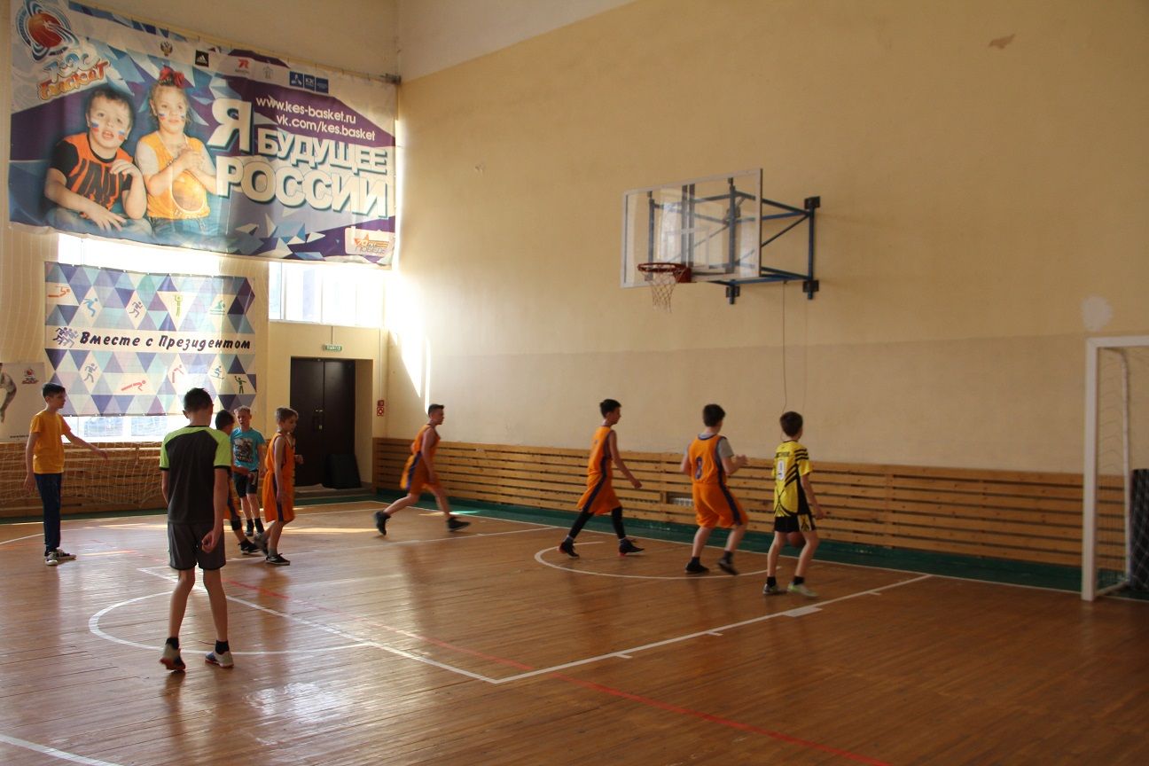 В Болгаре проходят соревнования по баскетболу в рамках фестиваля «Оранжевый мяч» (ФОТО)