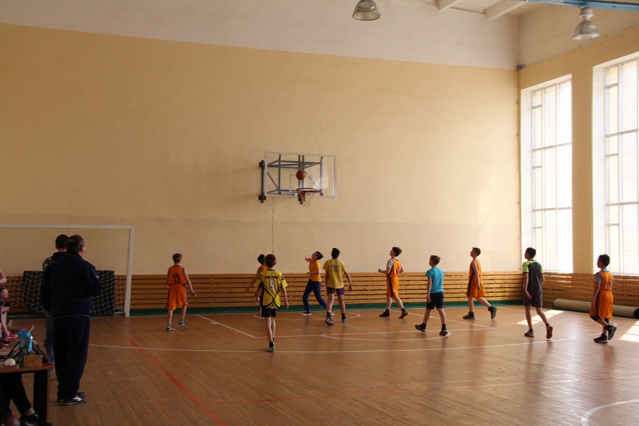 В Болгаре проходят соревнования по баскетболу в рамках фестиваля «Оранжевый мяч» (ФОТО)