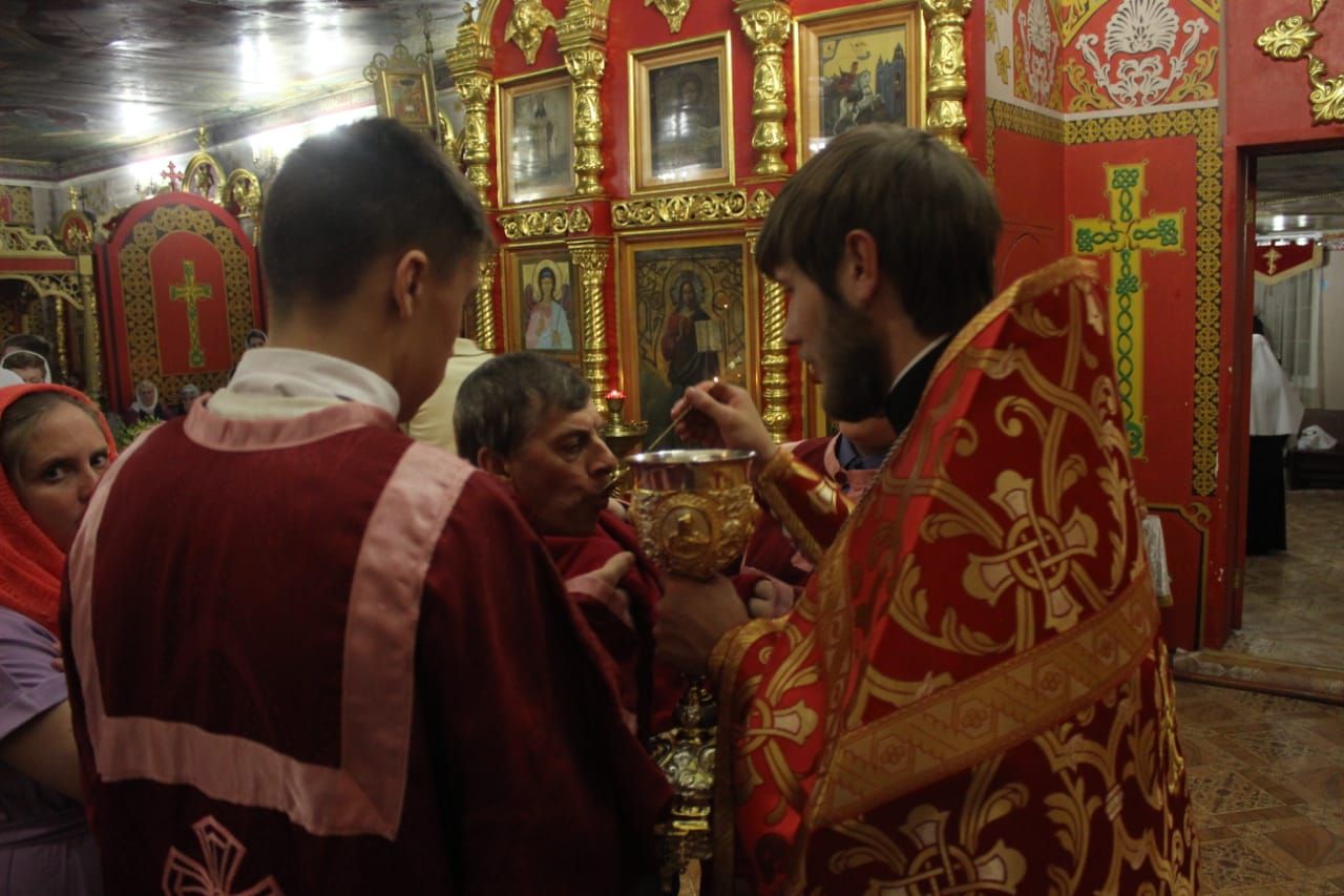 Православные Болгара встретили Пасху (ФОТО, ВИДЕО)