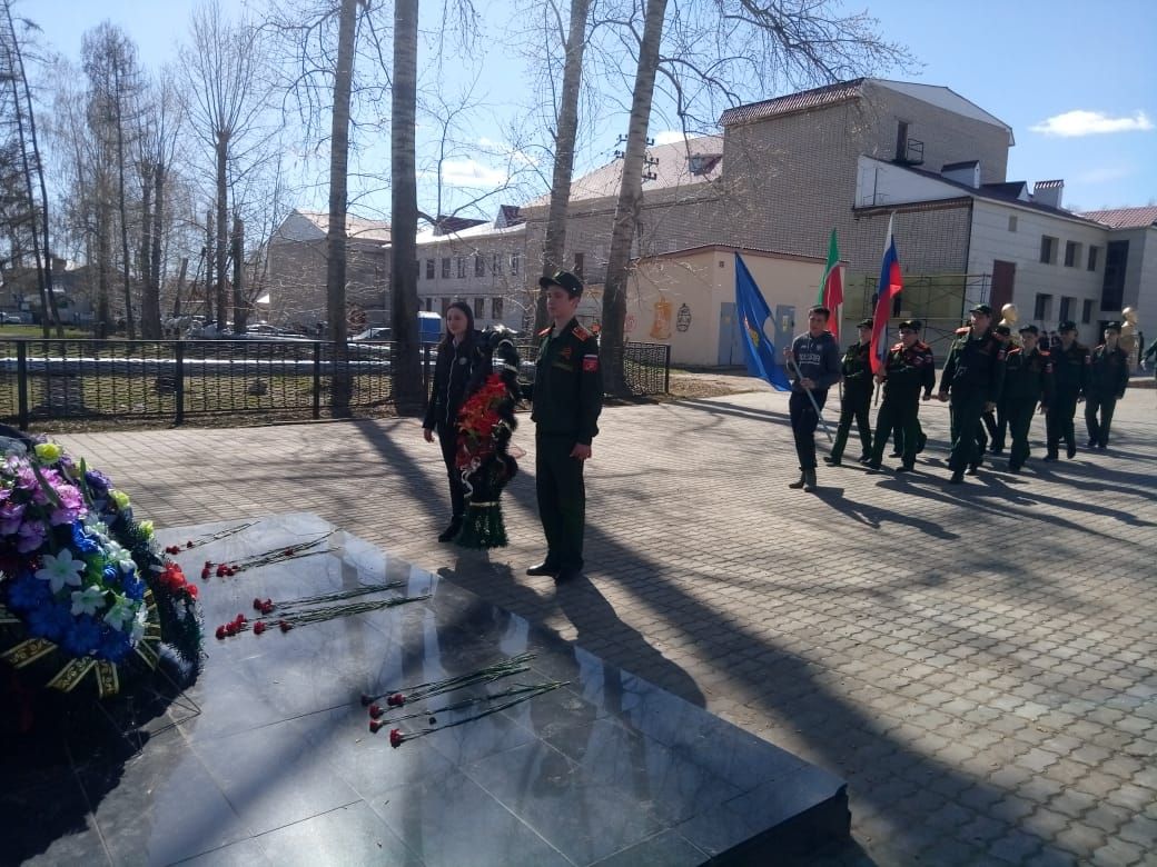 Болгарда Бөек Җиңүнең 74 еллыгына багышланган автоузыш булды