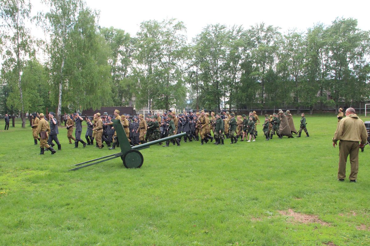 В Болгаре прошла реконструкция Курской битвы (ВИДЕО, ФОТО)