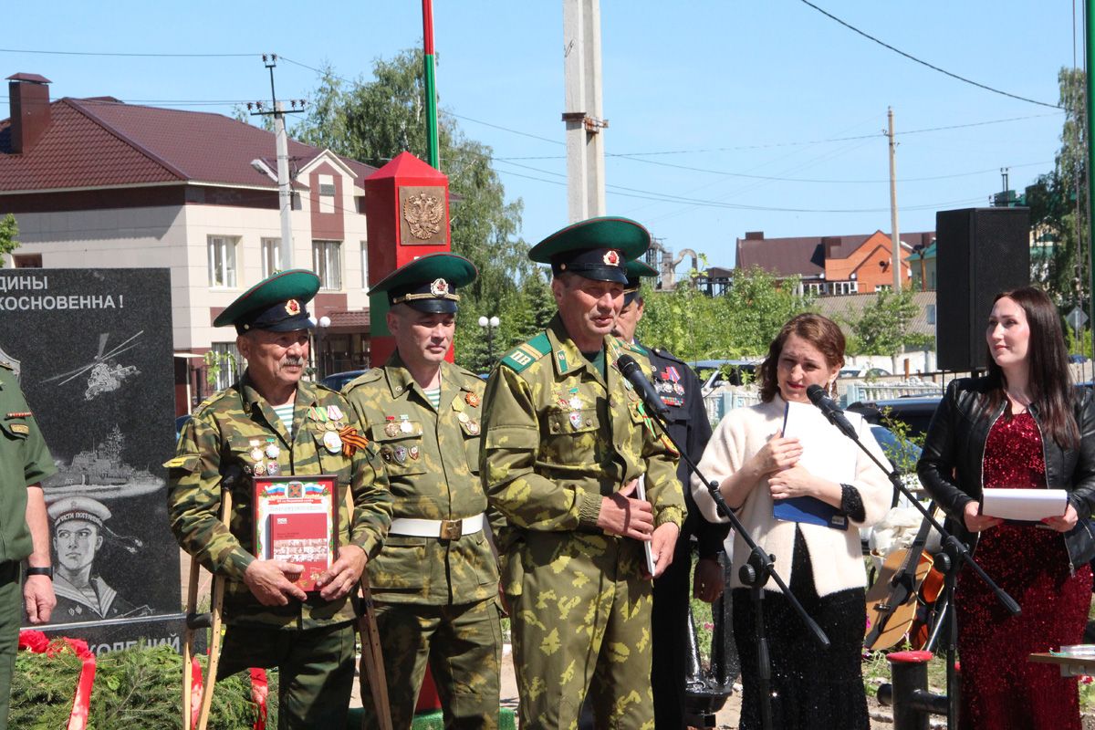 В Болгаре состоялось открытие памятника пограничникам всех поколений (ФОТО)