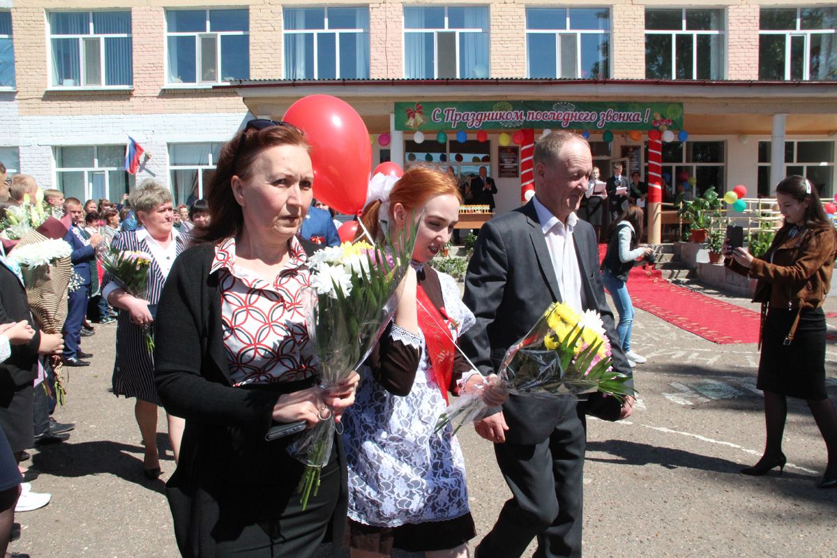 В школах Спасского района прошёл праздник последнего звонка (ВИДЕО, ФОТО)