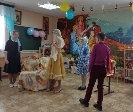 Получатели социальных услуг Спасского ДИПИ посетили церковь в Полянках