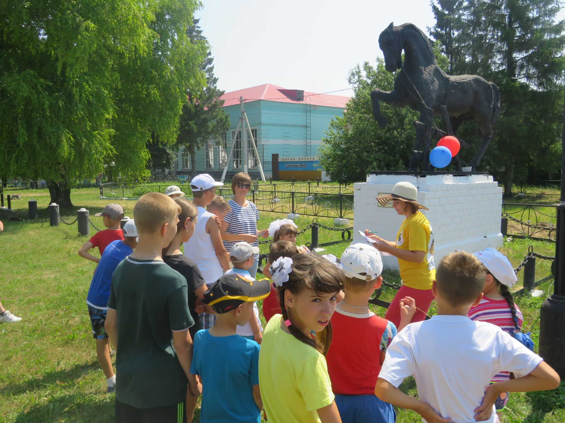 В Никольском Спасского района состоялся праздник для детей (ФОТО)