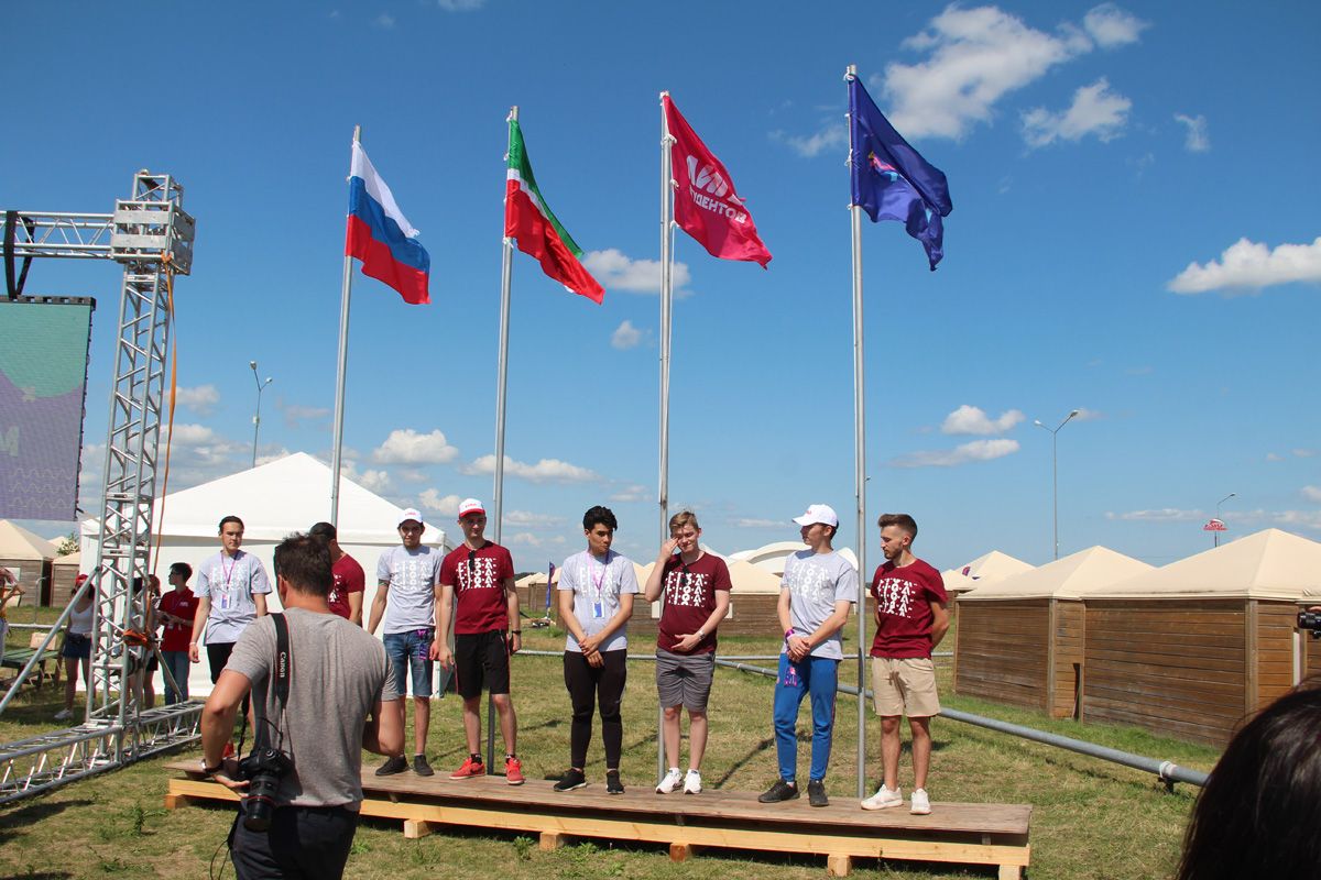 На базе палаточного лагеря Древнего Болгара открылся студенческий образовательный форум «Лига форум» (ФОТО)