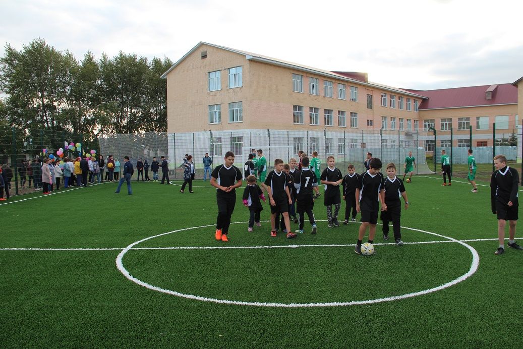 В Болгаре открыли новую спортивную площадку (+ФОТО)