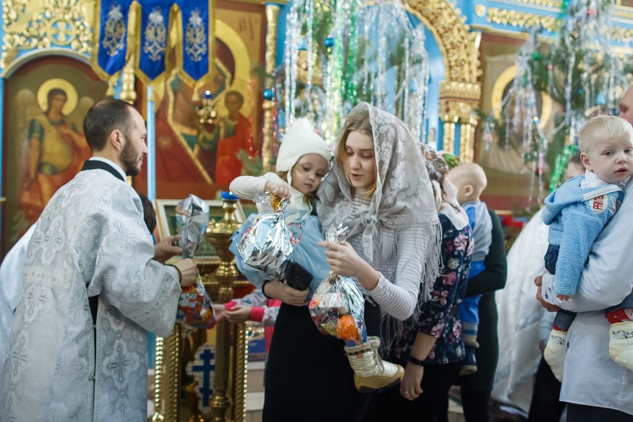 В храмах Спасского района прошли детские рождественские ёлки (ФОТО)