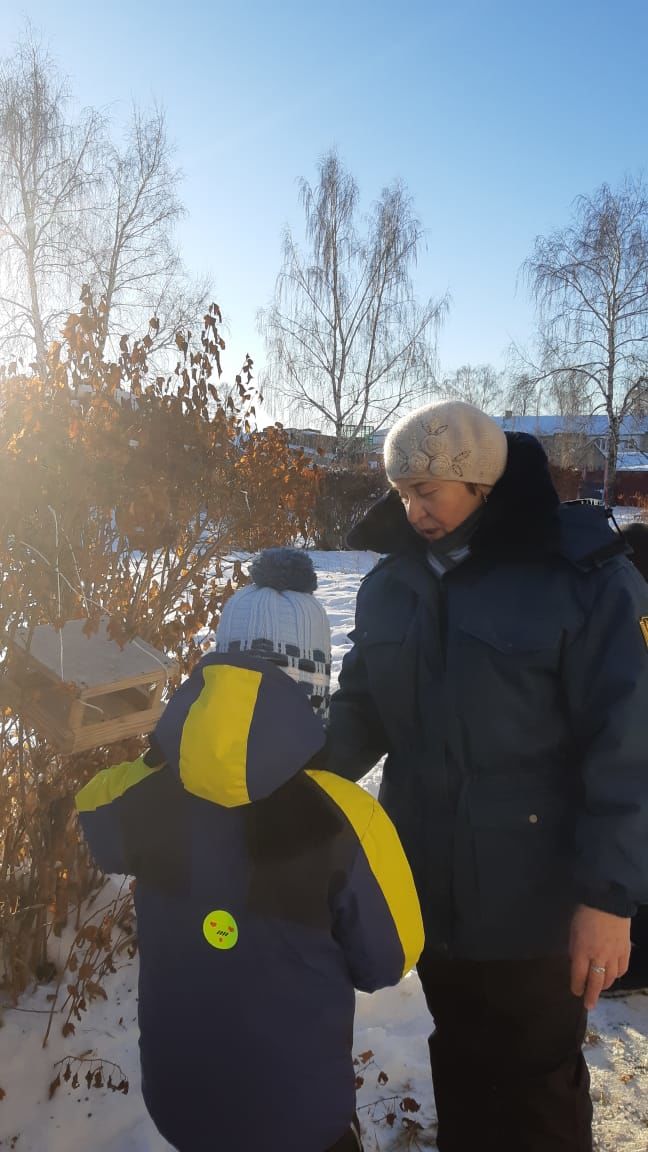 Сотрудники заказника "Спасский" провели акцию «Покормите птиц зимой!»