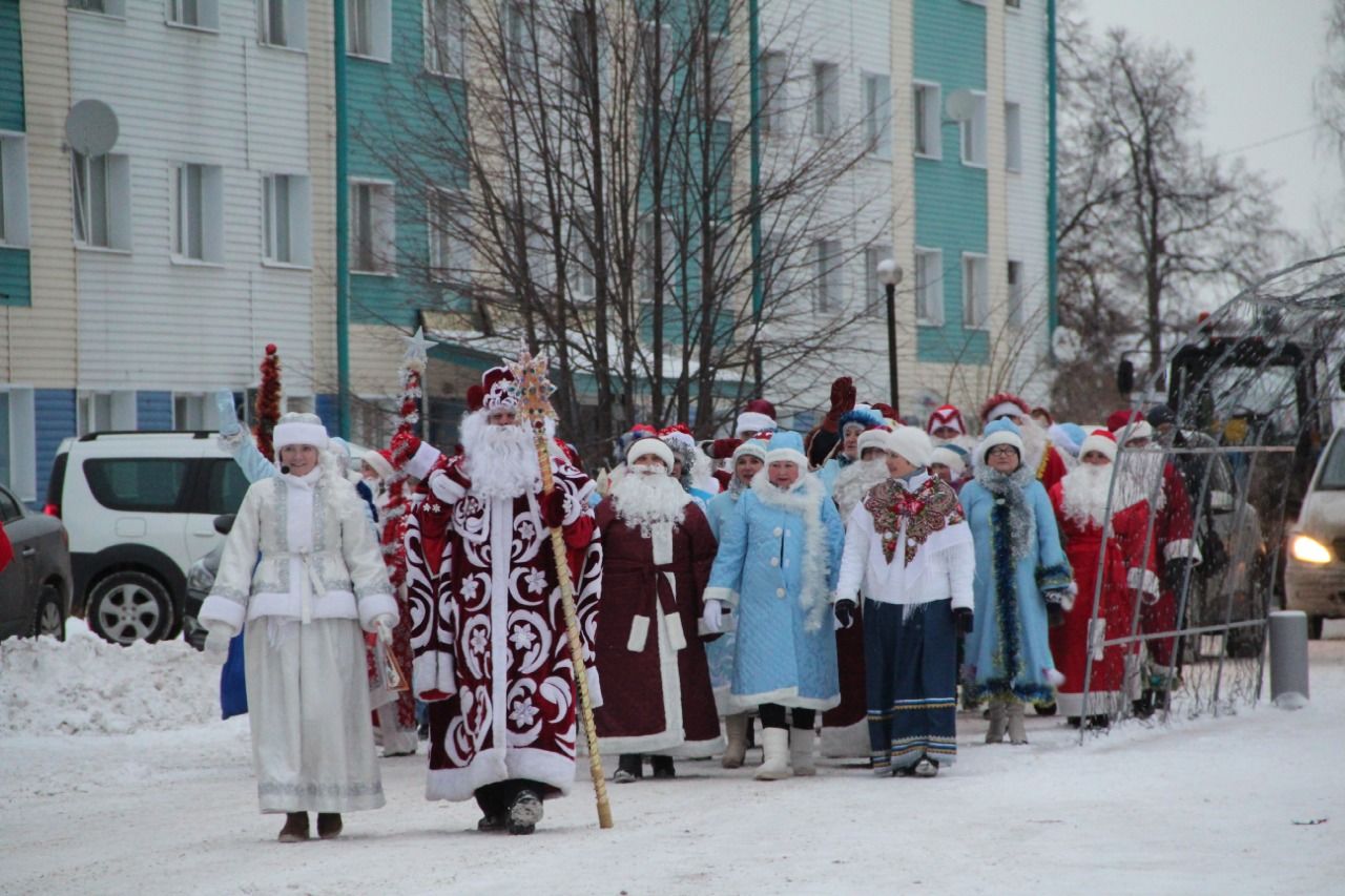 На центральной площади Болгара состоялось открытие новогодней ёлки