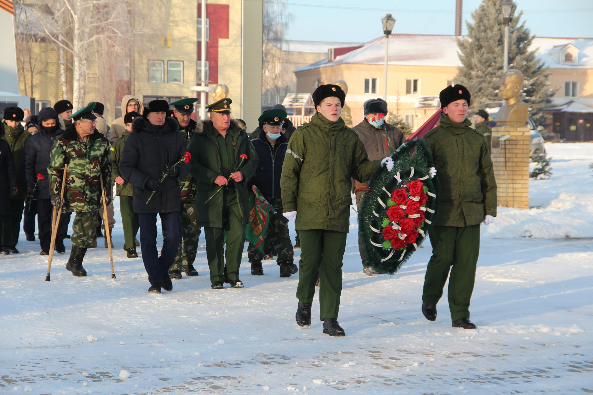 В Болгаре почтили память неизвестного солдата