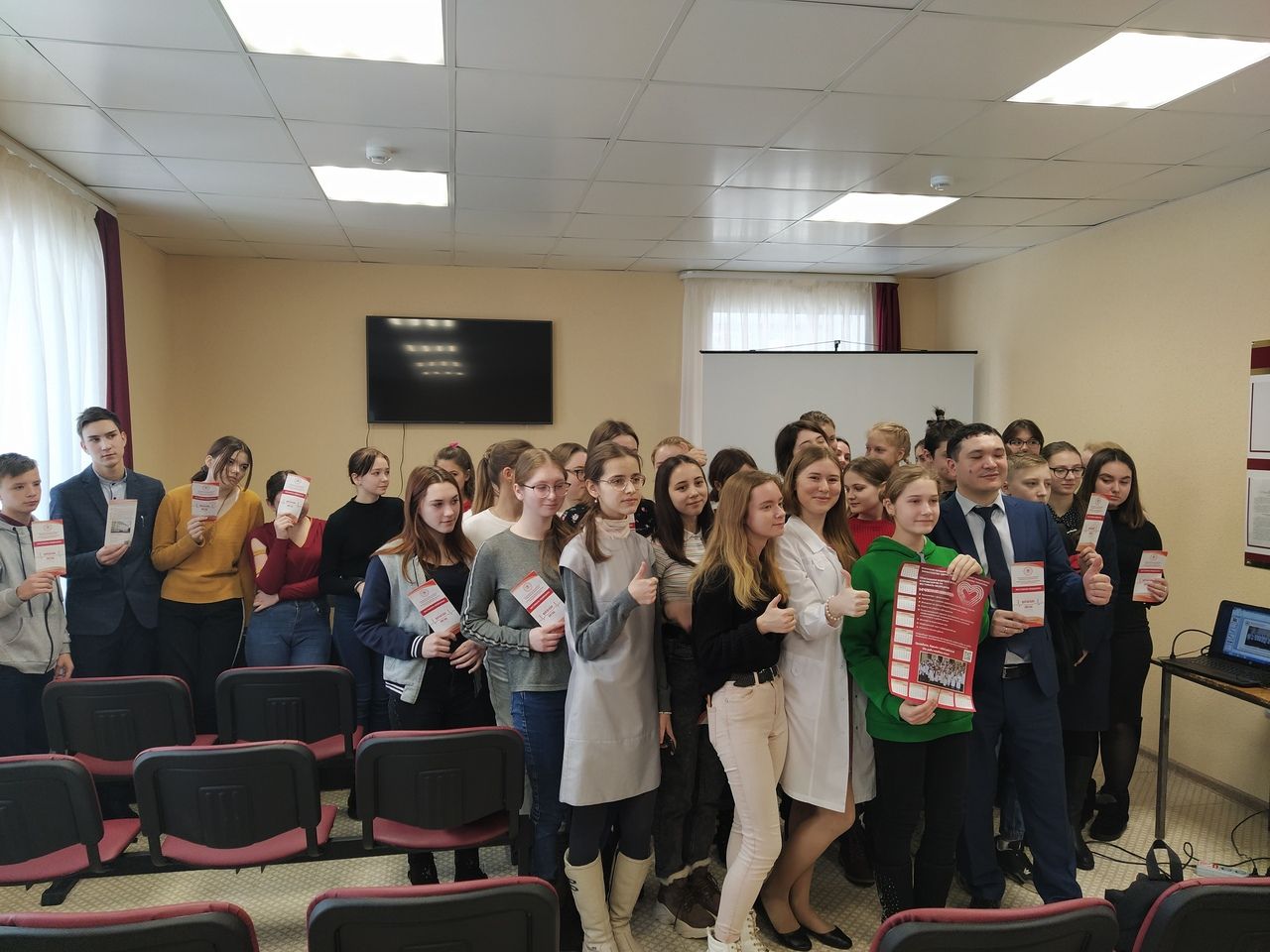 В Спасском ЦРБ прошло мероприятие для старшеклассников (ФОТО)