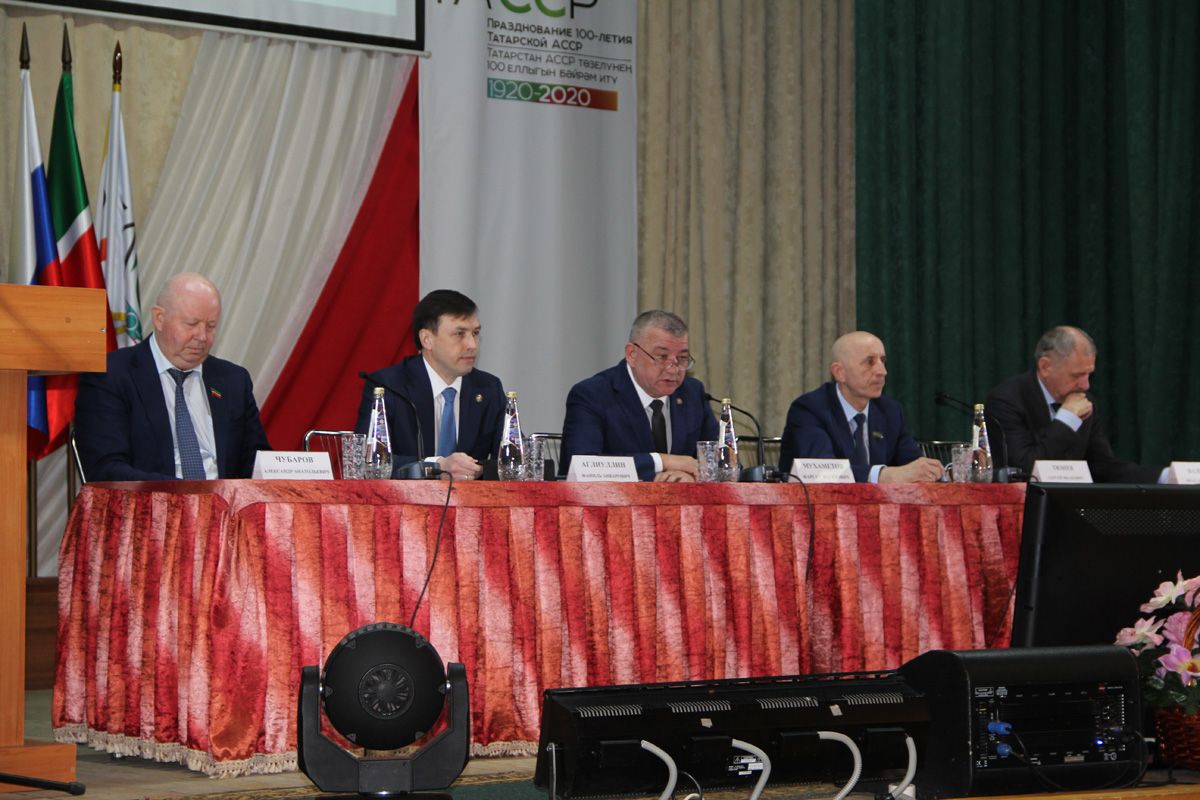 В Болгаре прошла отчётная сессия (ФОТО)