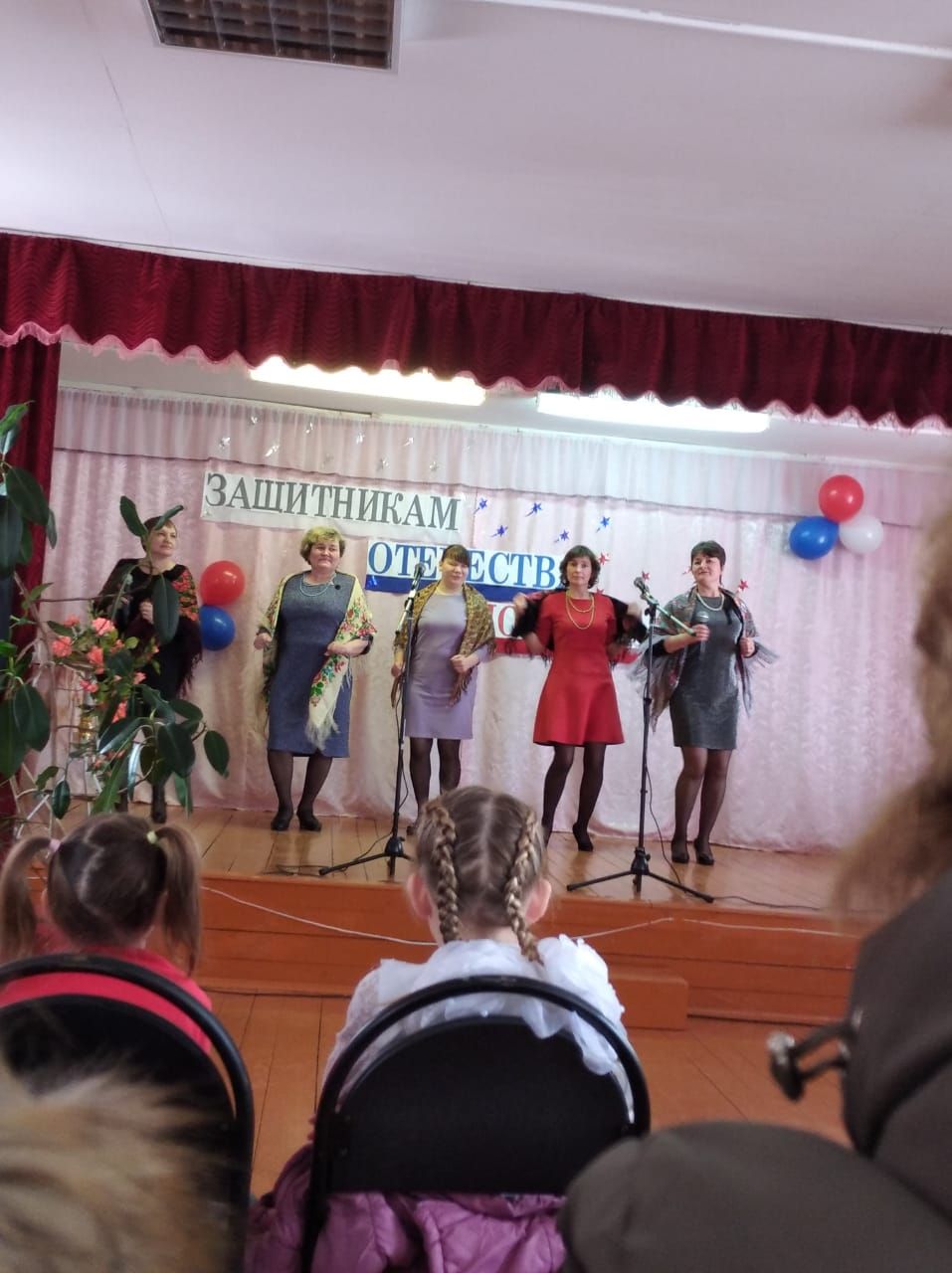 В селе Вожи прошел концерт в честь Дня защитника Отечества (ФОТО)