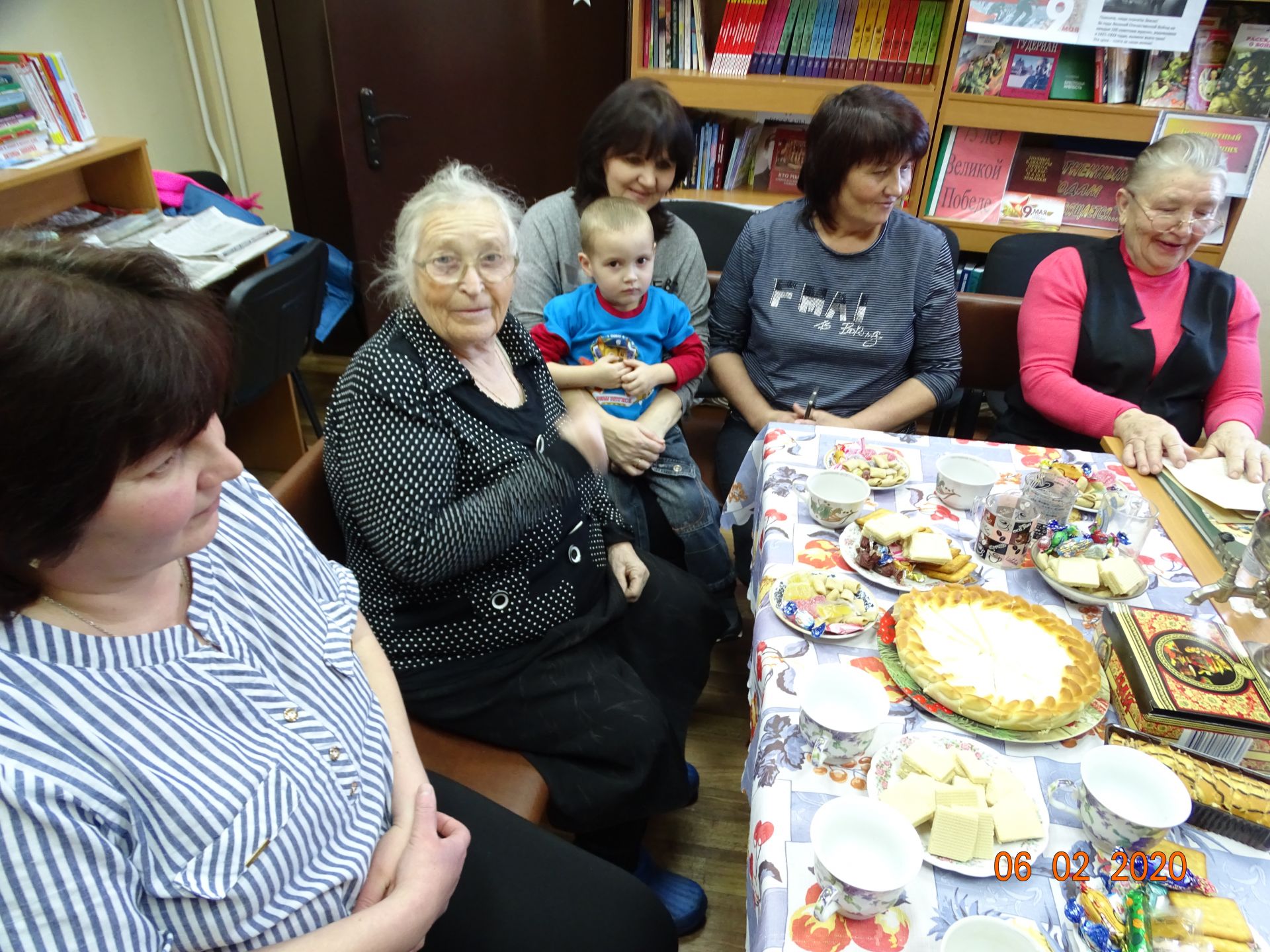 В сельской библиотеке Спасского района прошла встреча поколений «Моя Родина – Татарская АССР» (ФОТО)