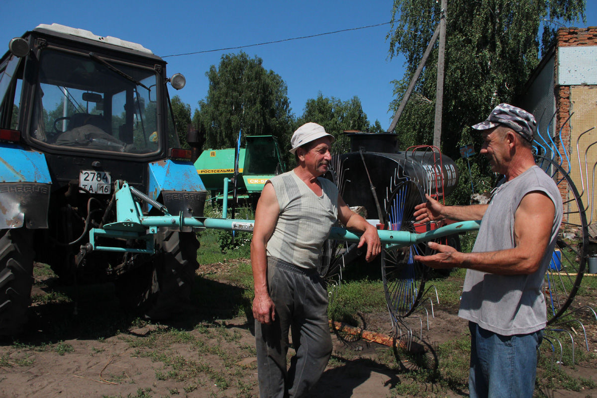 Фермер Сергей Юрков:  «На жаре в тракторе – это вам не в офисе сидеть»