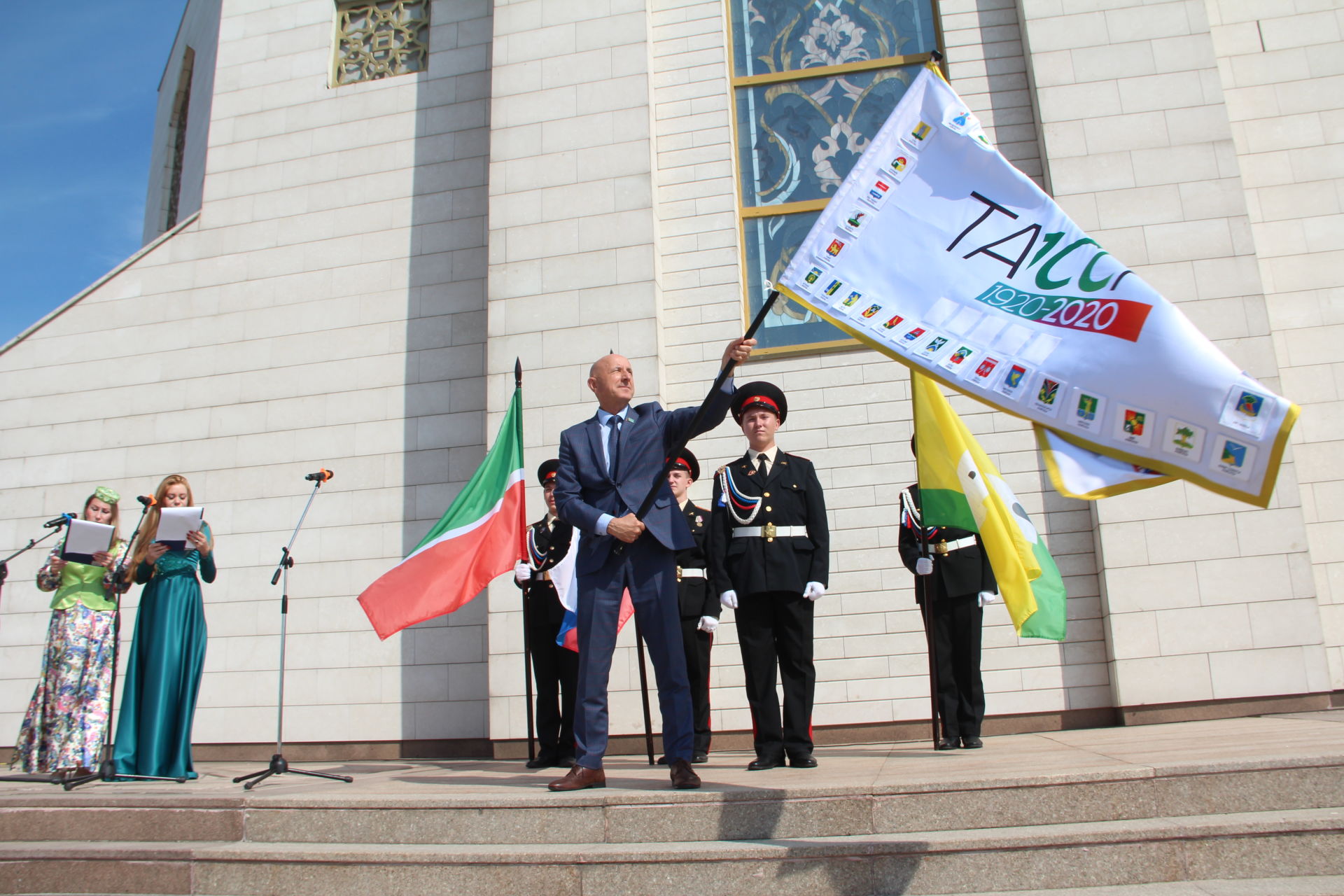​​​​​​​Болгар принял эстафету флага 100-летия ТАССР (+ФОТОРЕПОРТАЖ)