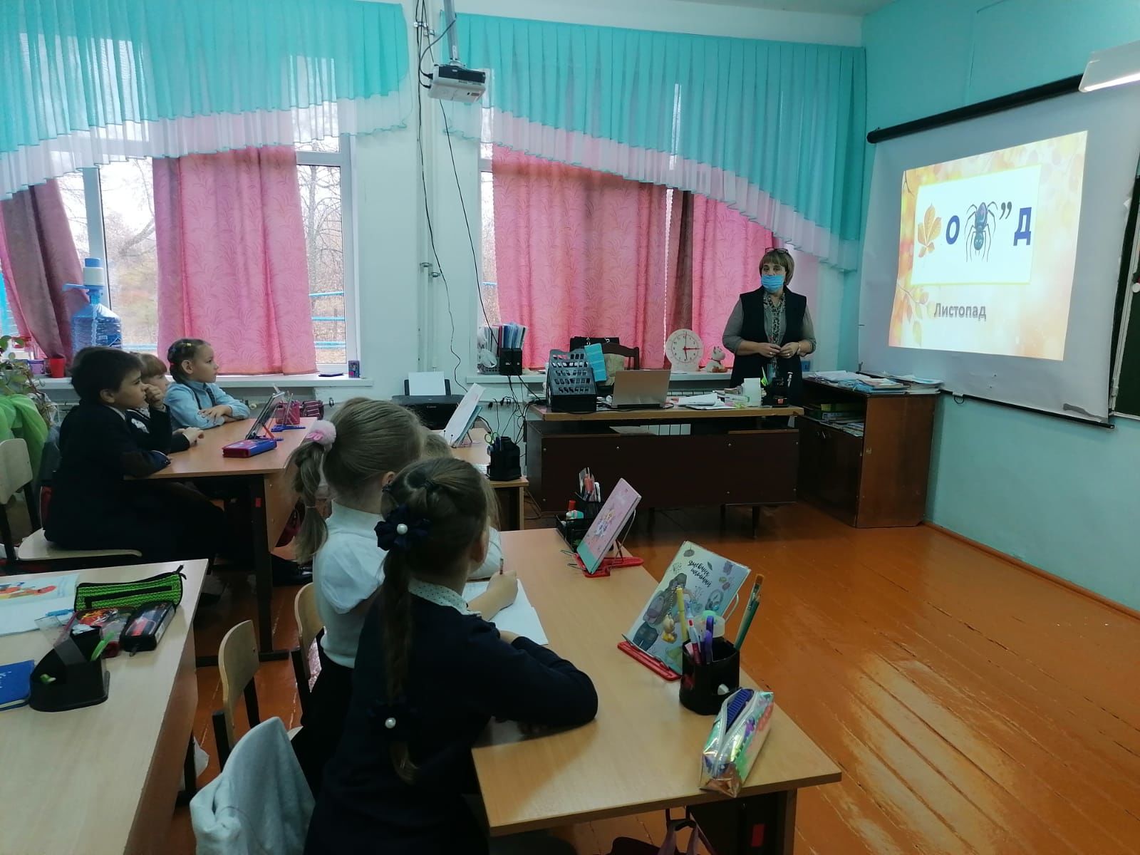 В Полянской школе прошла игра-викторина «В гости к осени»