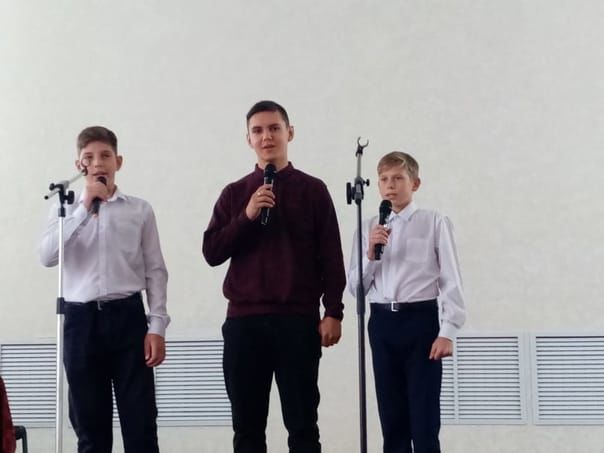 В селе Антоновка прошёл праздничный концерт «Поет душа, танцует осень» 