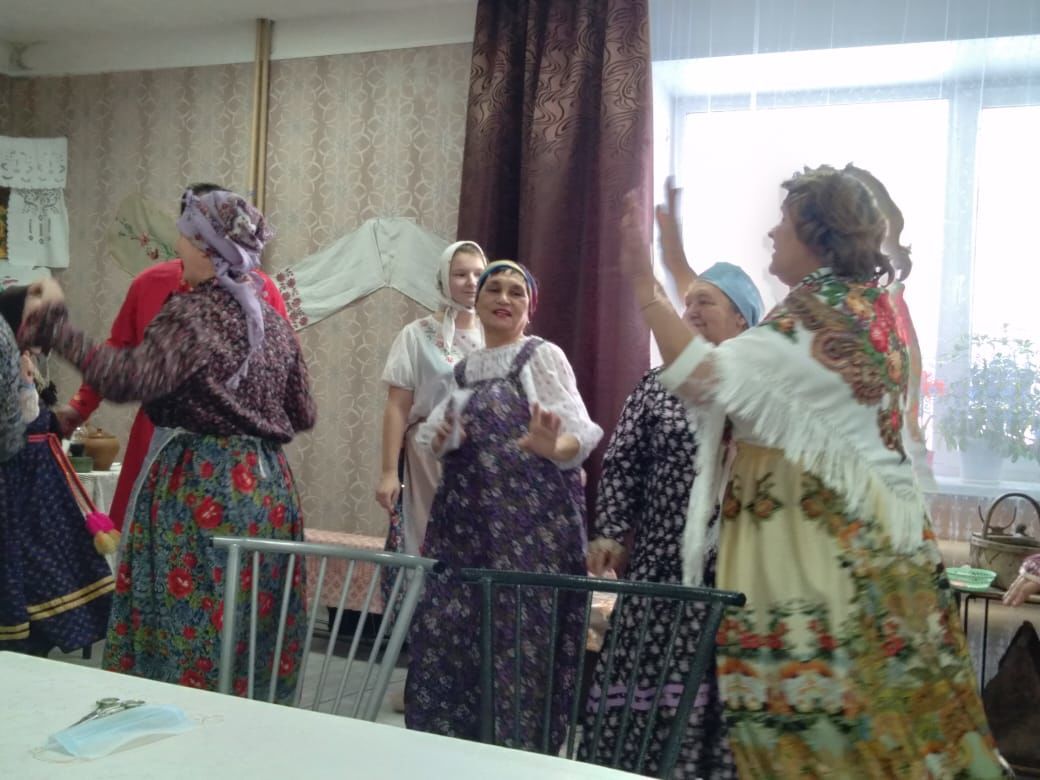 В селе Антоновка разыграли обряд сватовства
