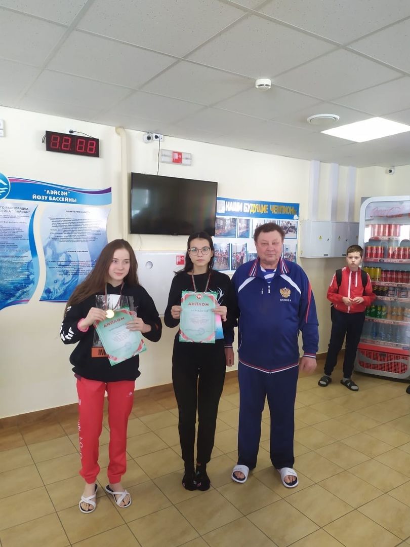 Спортсмены по плаванию из Болгар приняли участие в Открытом турнире