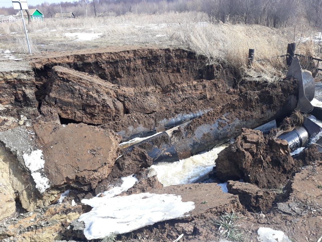 В администрации Спасского района прокомментировали ситуацию с обрушением дамбы в Никольском