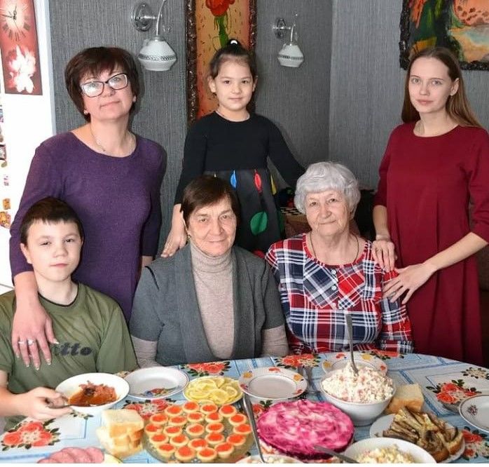 Пенсионеры Спасского района получают продуктовые наборы