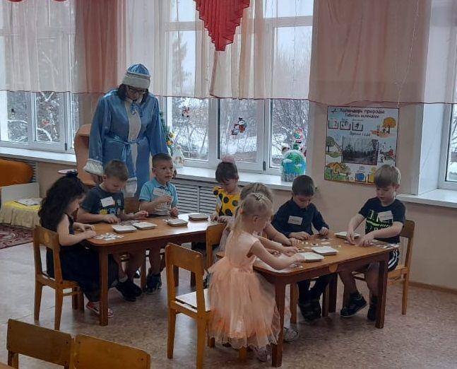 В детском саду «Солнышко» воспитатели прошли очередные испытания в рамках конкурса «Воспитатель года»
