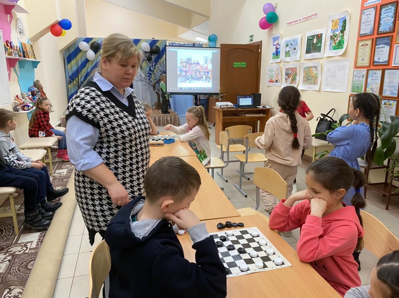 Для воспитанников Дома детского творчества провели турнир по шашкам
