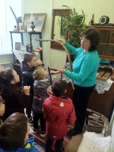 Воспитанники детского сада «Колосок» посетили детскую библиотеку