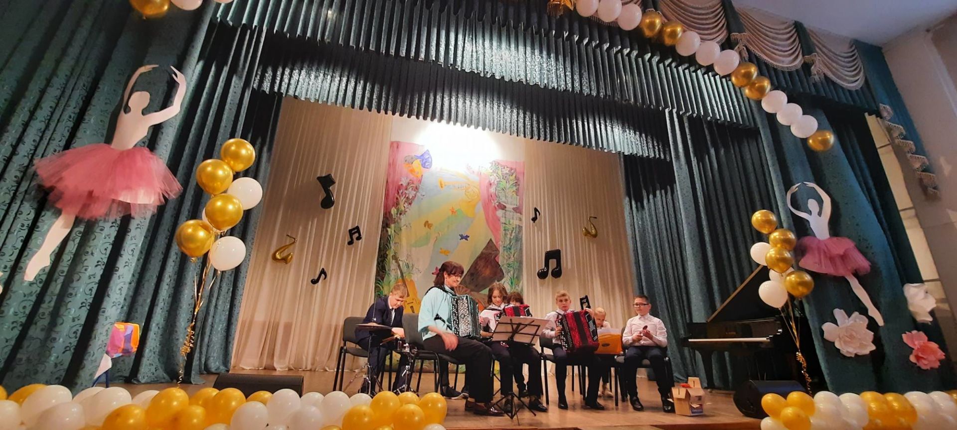 В Болгарской детской школе искусств прошёл итоговый отчётный концерт
