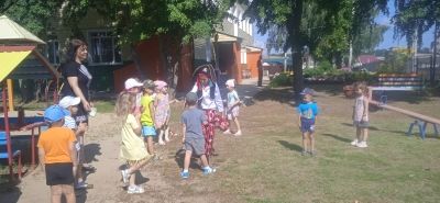 Для воспитанников детского сада «Колосок» провели квест-игру «Охота на книгу»