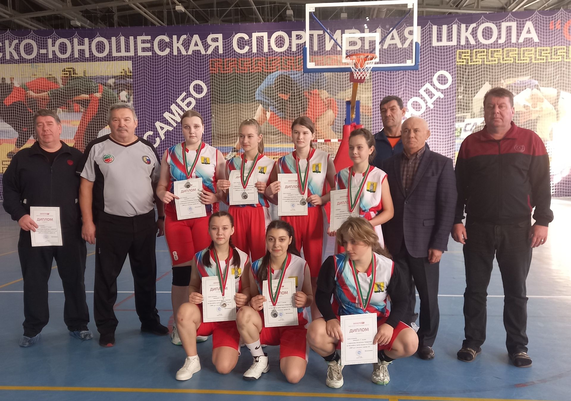 Команда Спасского района заняла второе место в Первенстве РТ по баскетболу