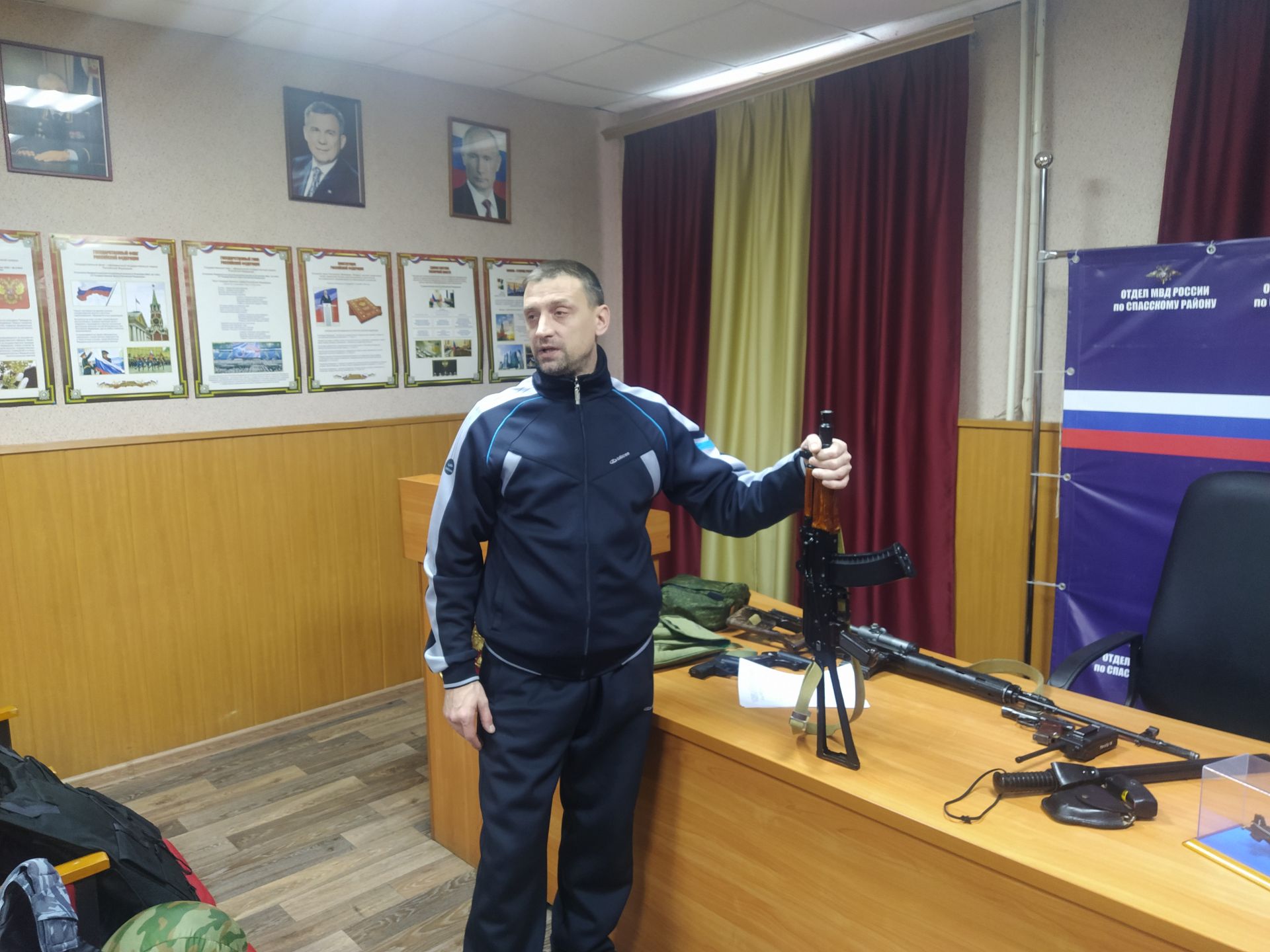 В Спасском отделе полиции прошло профориентационное мероприятие для старшеклассников