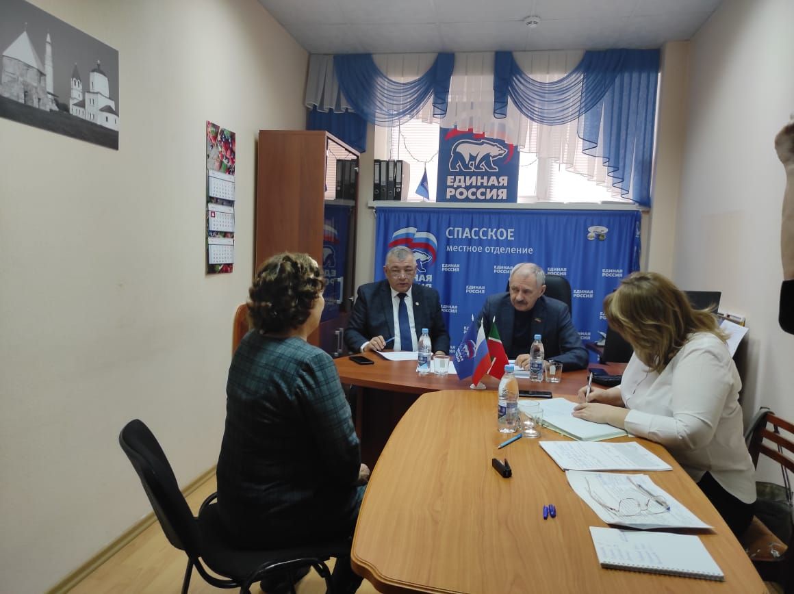В Болгаре депутат Госсовета РТ Фоат Валиев провёл приём граждан
