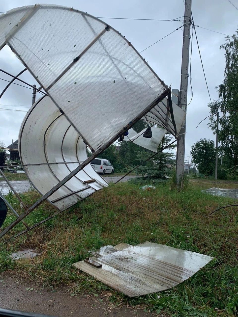 В Татарстане более 8 тысяч человек остались без электричества