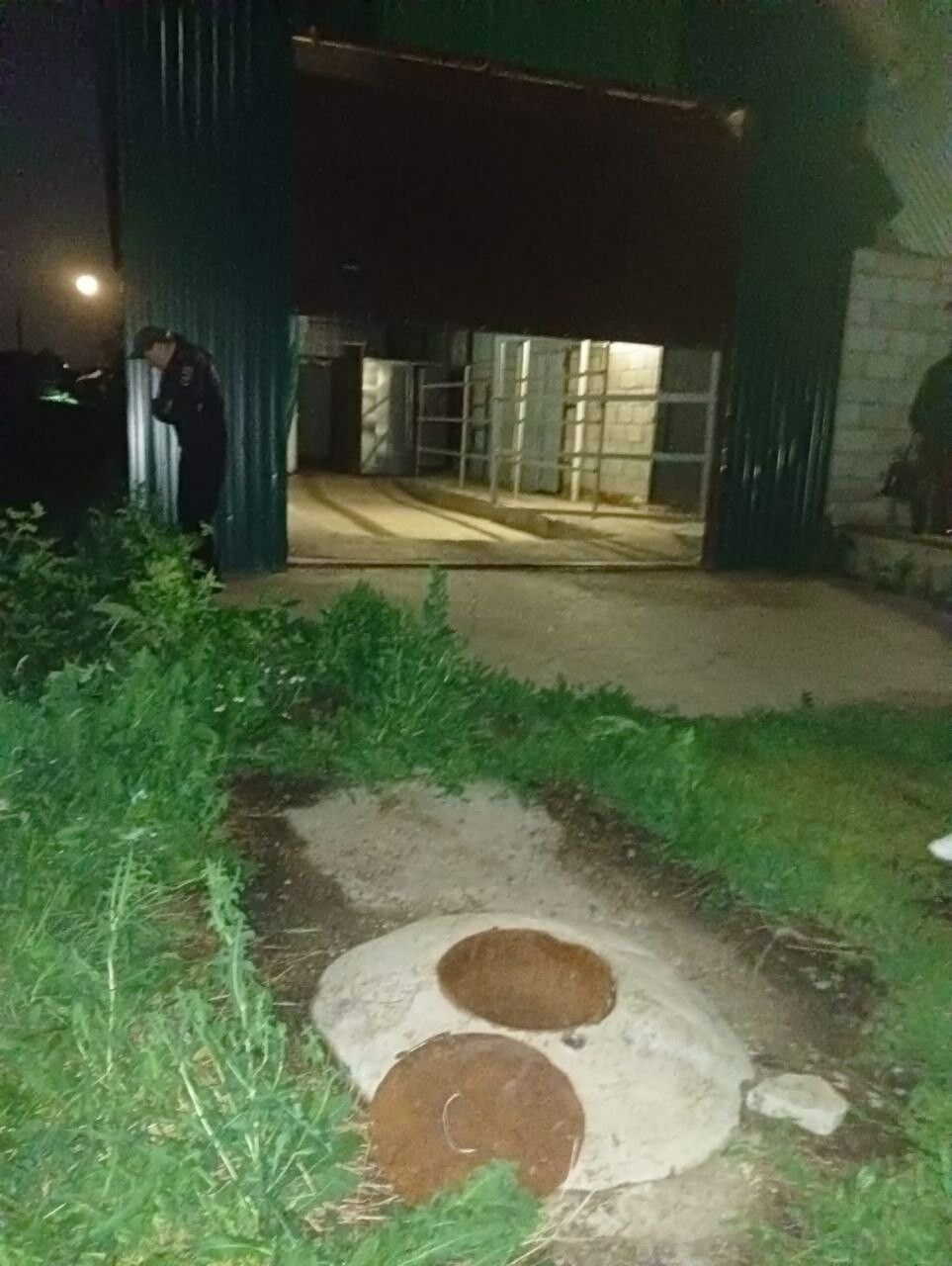 Двухлетняя девочка упала в колодец в Татарстане и погибла