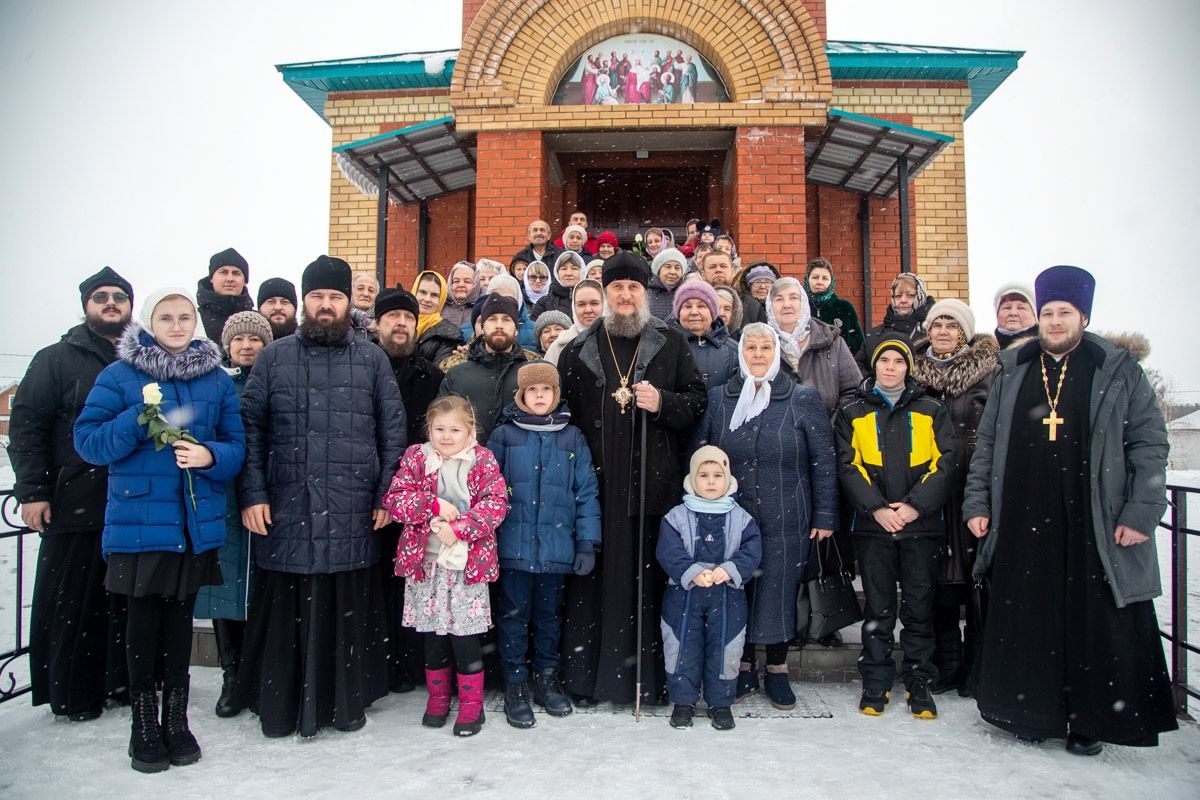 Епископ Пахомий освятил храм в Болгаре