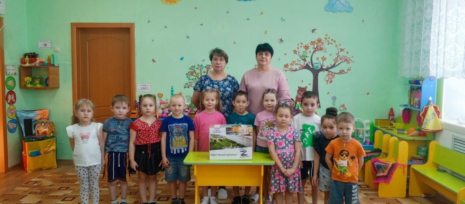 Воспитанники детского сада «Колосок» принимают активное участие в изготовлении окопных свечей